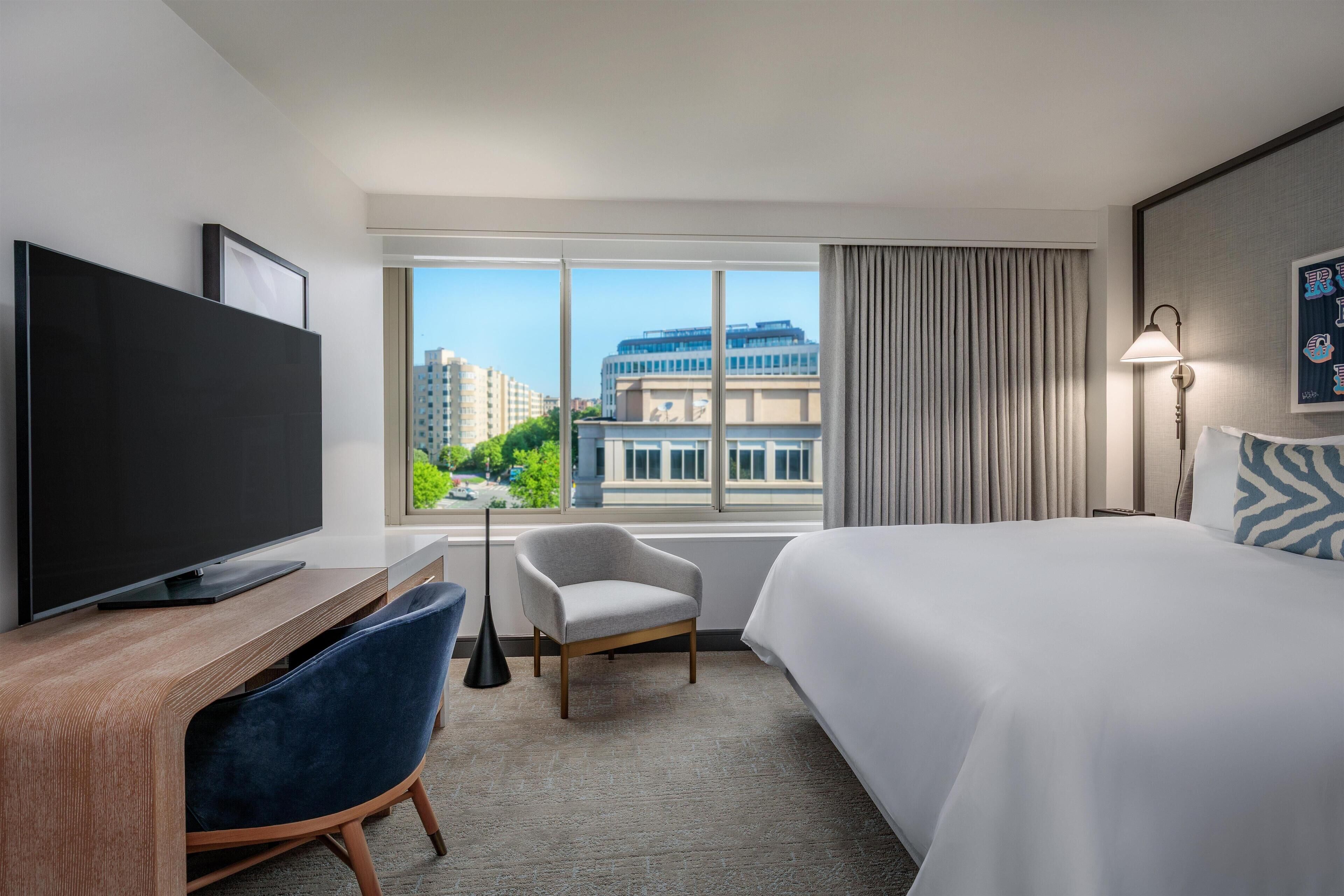 Chambre supérieure, 1 très grand lit | Literie de qualité, coffre-fort, bureau