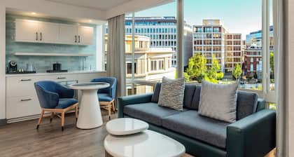 The Beacon at Embassy Row, WorldHotels Distinctive