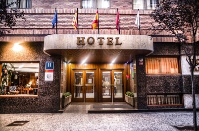 B&B HOTEL Zaragoza Royal