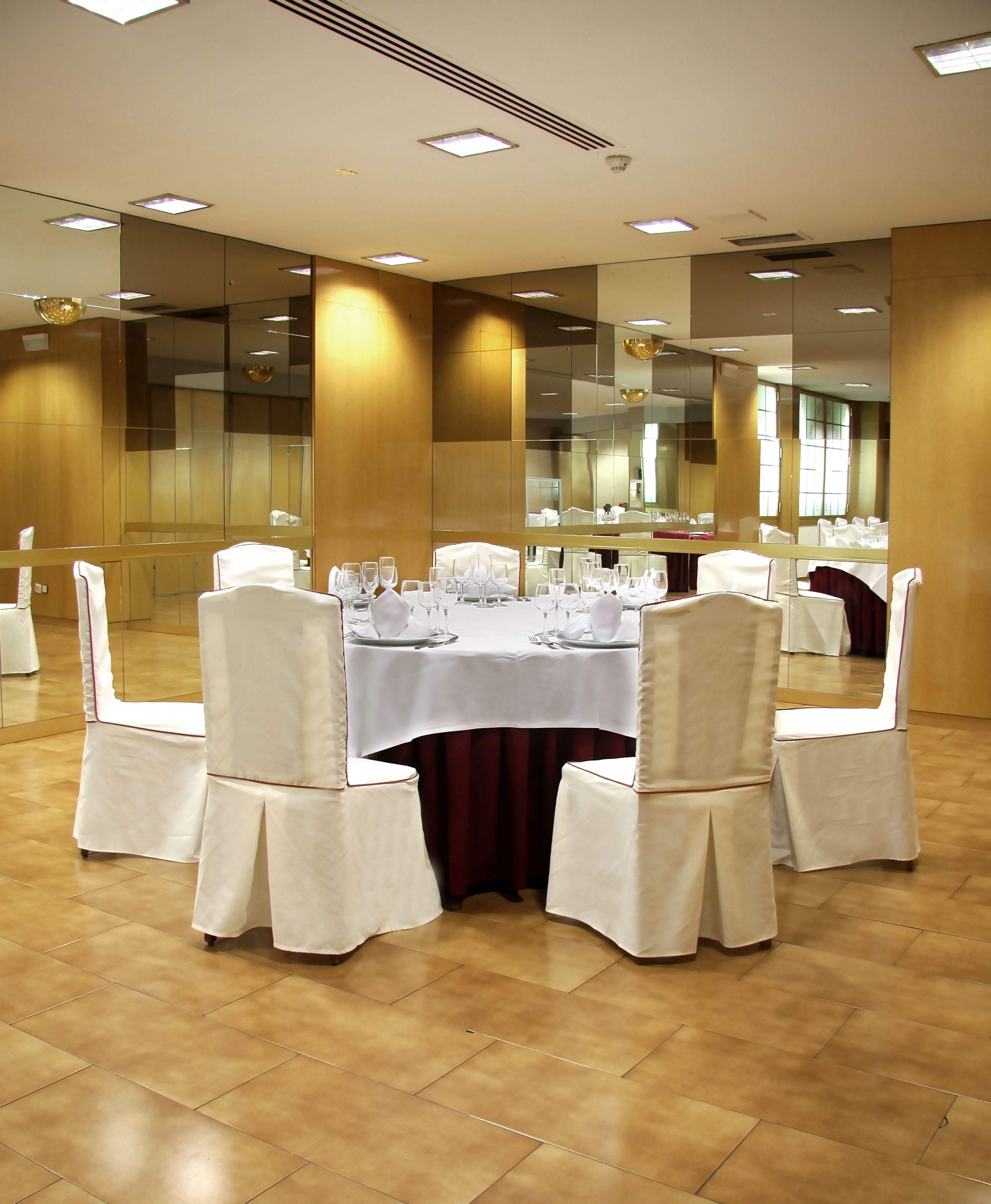 Foto - B&B HOTEL Zaragoza Royal