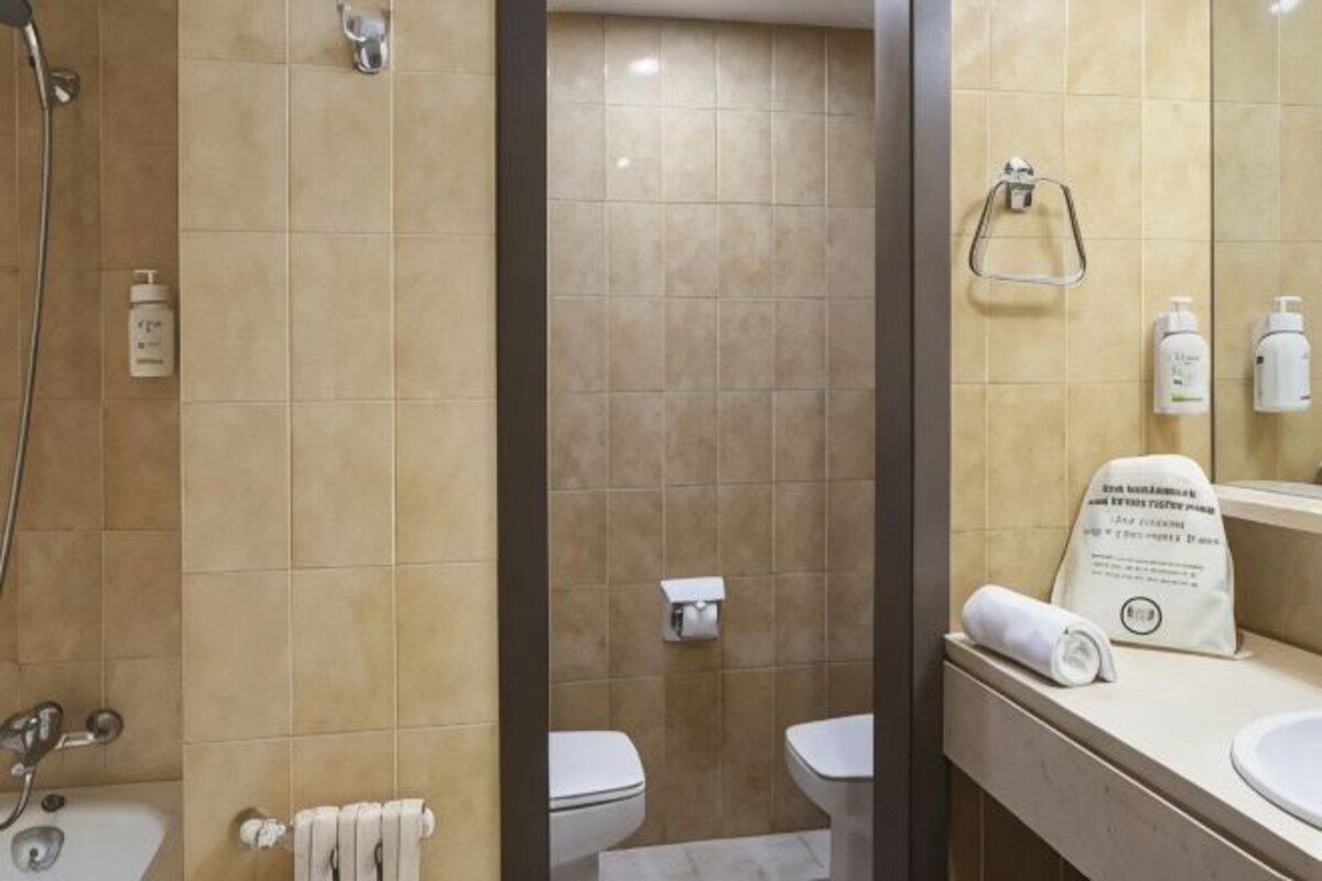 Baño | Artículos de higiene personal ecológicos, secador de pelo y bidé