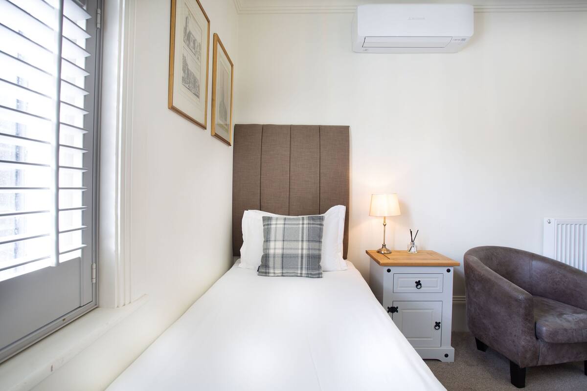 1 camera, con stile personalizzato, con arredamento individuale