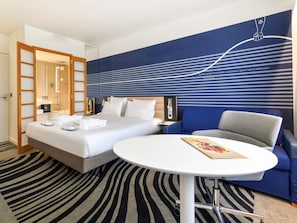 Executive Room, 1 Double Bed with Sofa bed | Minibar, in-room safe, desk, blackout curtains