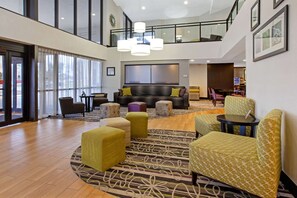 Lobby - La Quinta Inn & Suites by Wyndham Detroit Metro Airport (Romulus)
