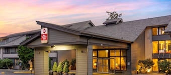 Best Western Plus Oak Harbor Hotel & Conference Center