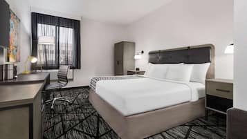 Kamer, 1 kingsize bed, toegankelijk voor mindervaliden, niet-roken | Luxe beddengoed, een bureau, verduisterende gordijnen