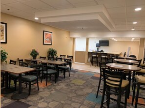 Free daily buffet breakfast