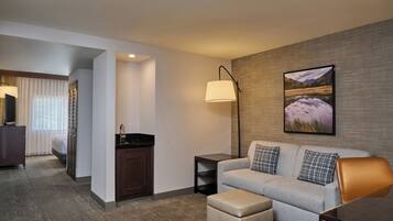 Junior Suite, 1 King Bed