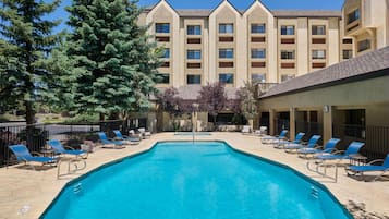 Seasonal outdoor pool