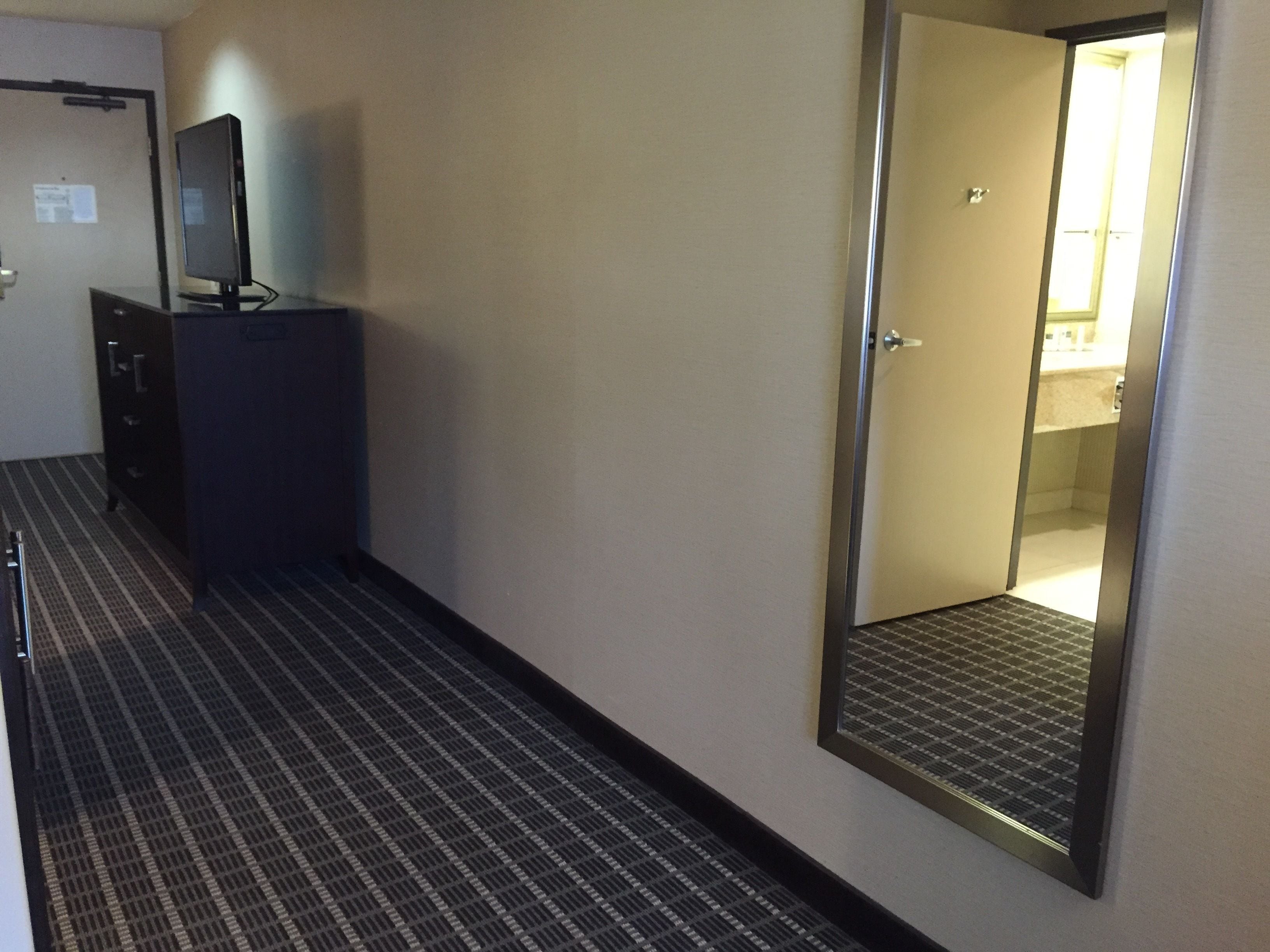 junior suite, 1 king bed | in-room safe, desk, blackout curtains, iron/ironing board