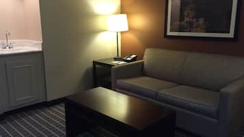 Junior-Suite, 1 King-Bett | Zimmersafe, Schreibtisch, Verdunkelungsvorhänge, Bügeleisen/Bügelbrett