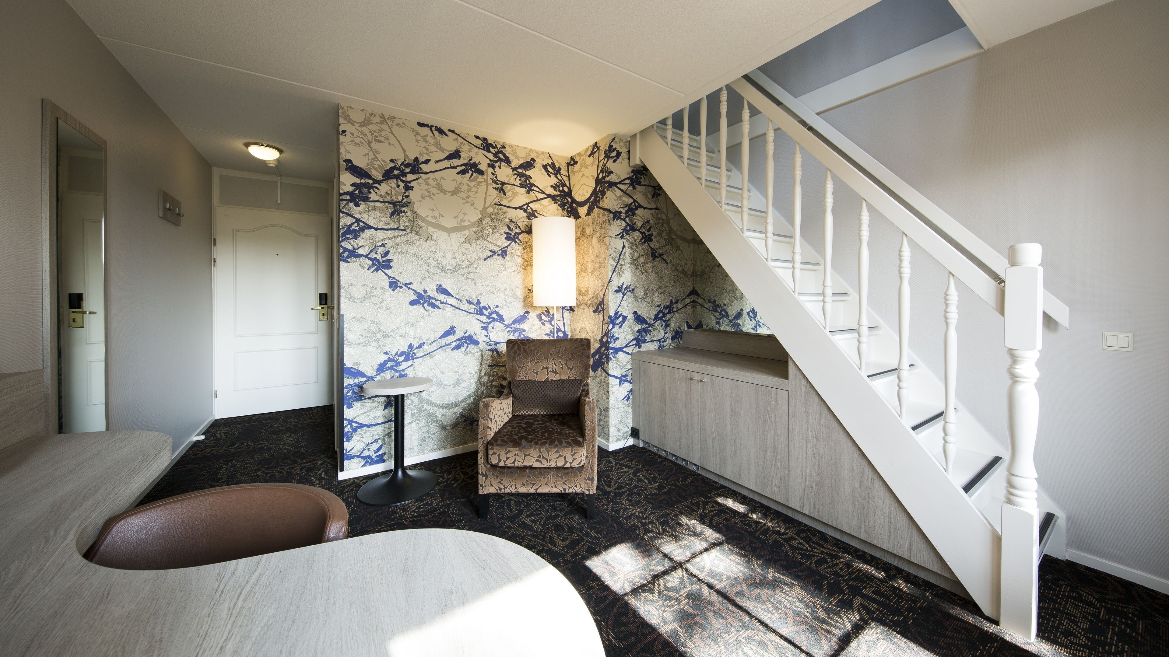 desk, iron/ironing board, free wifi