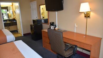 Deluxe Room, 2 Queen Beds, Non Smoking | View from room