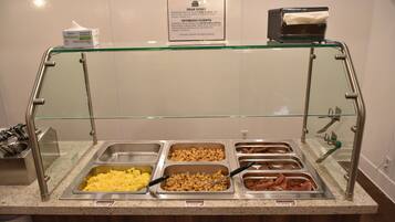 Free daily buffet breakfast
