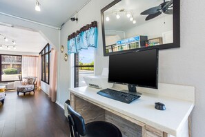 Business center - Econo Lodge Lebanon (Lebanon)