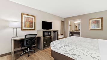Standardzimmer, 1 King-Bett, Nichtraucher, Kühlschrank und Mikrowelle