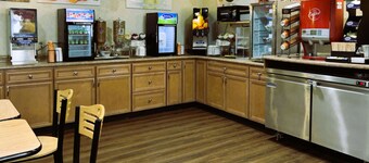 Econo Lodge Grand Forks