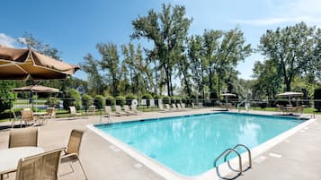 Seasonal outdoor pool
