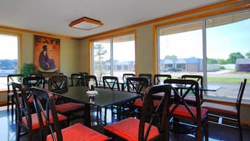 Free daily full breakfast