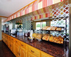 Free daily full breakfast