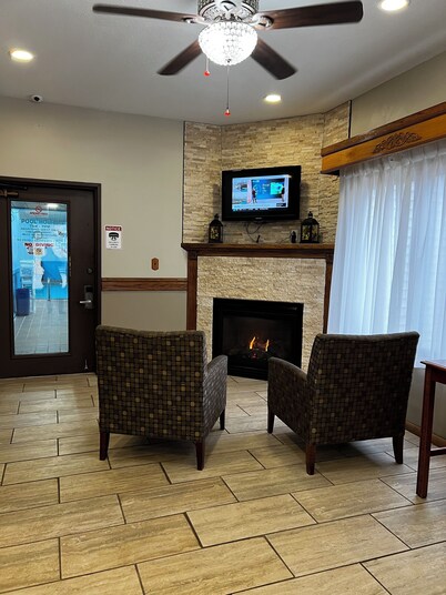 Magnuson Hotel Country Inn