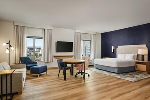 In-room safe, desk, travel crib, free WiFi - Hampton Inn & Suites Destin (Destin)