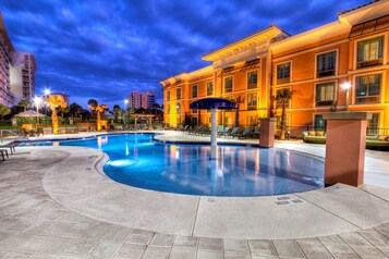 Outdoor pool, pool loungers