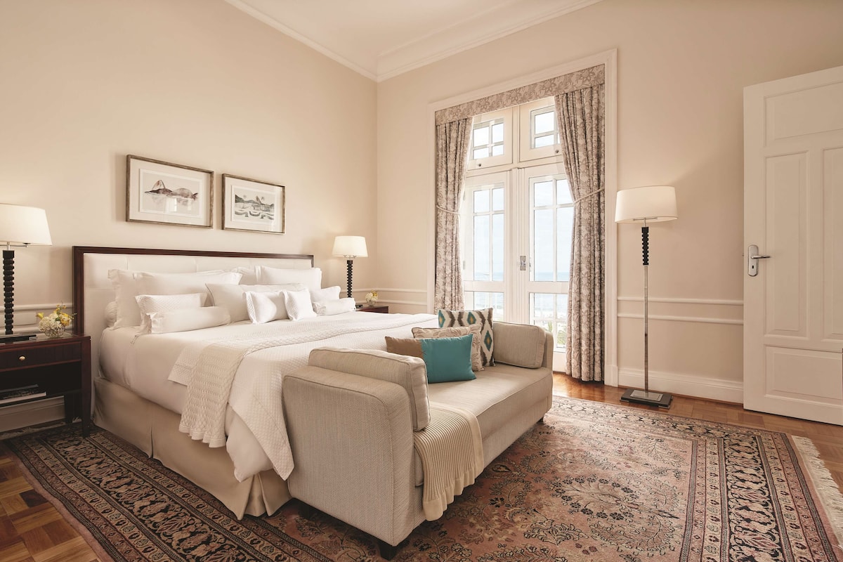 Suite Deluxe, 1 habitación, frente al océano | 1 habitación, ropa de cama de alta calidad y minibar
