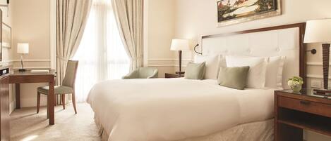 Ropa de cama de alta calidad y minibar