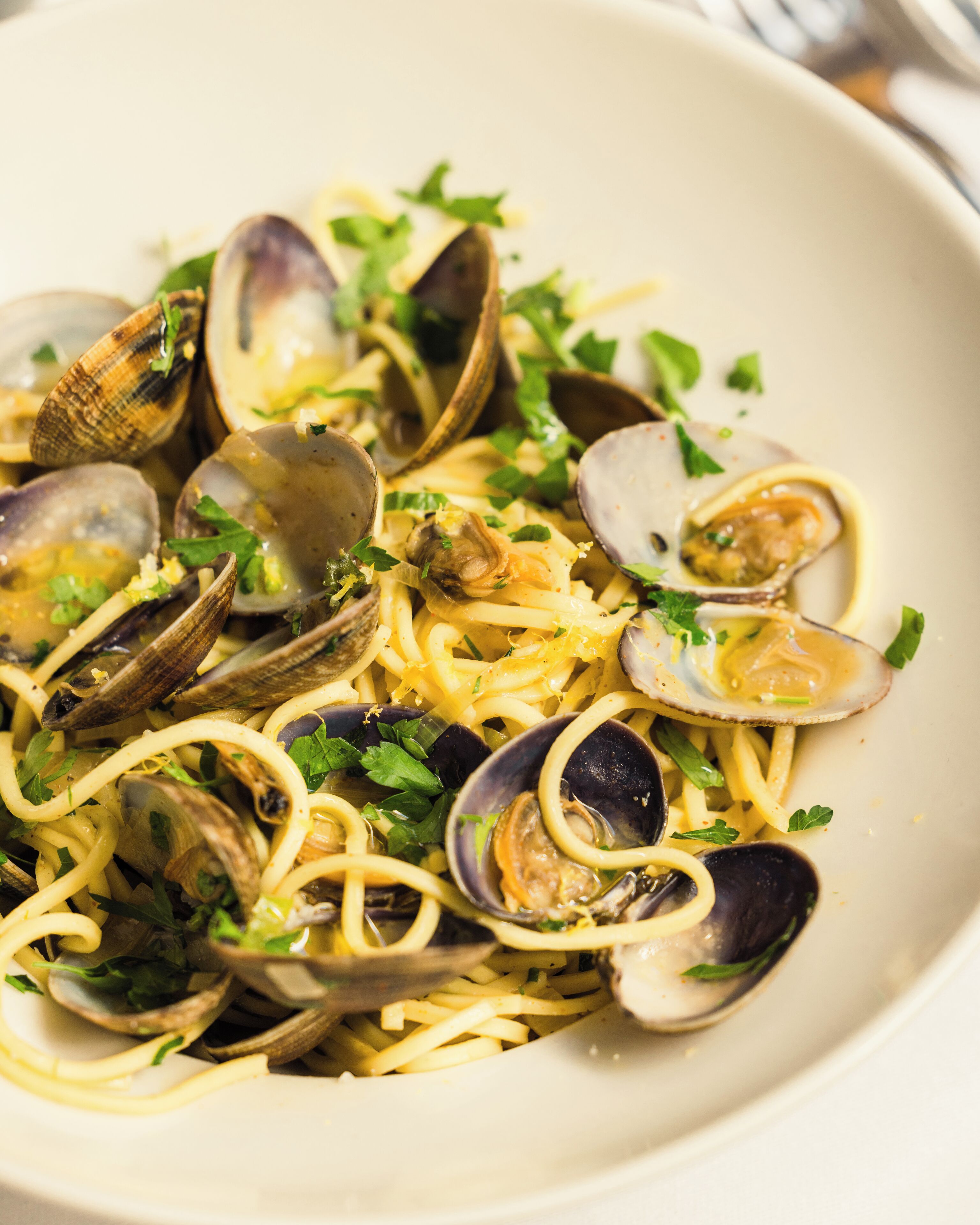 breakfast, lunch and dinner served