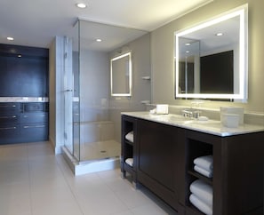 Deluxe Suite, 1 King Bed, Oceanfront | Bathroom | Shower, eco-friendly toiletries, hair dryer, towels