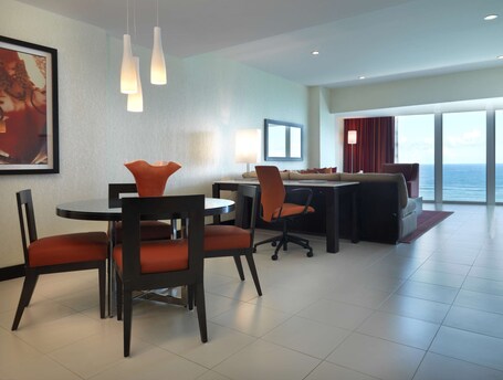 The Condado Plaza Hotel - Image 100