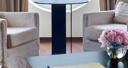 Le Metropolitan Paris Tour Eiffel, a Tribute Portfolio Hotel