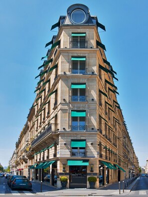 Front of property - Le Metropolitan Paris Tour Eiffel, a Tribute Portfolio Hotel (Paris)