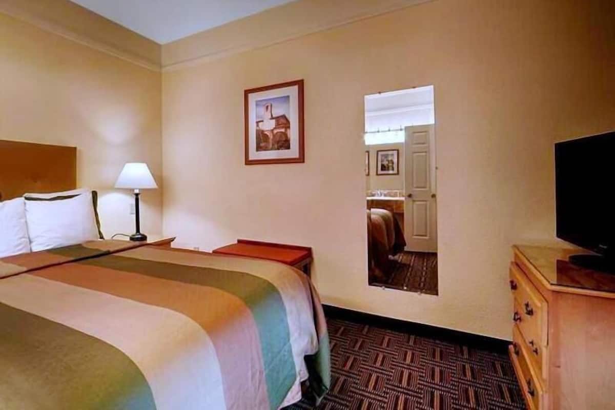In-room safe, desk, laptop workspace, blackout drapes