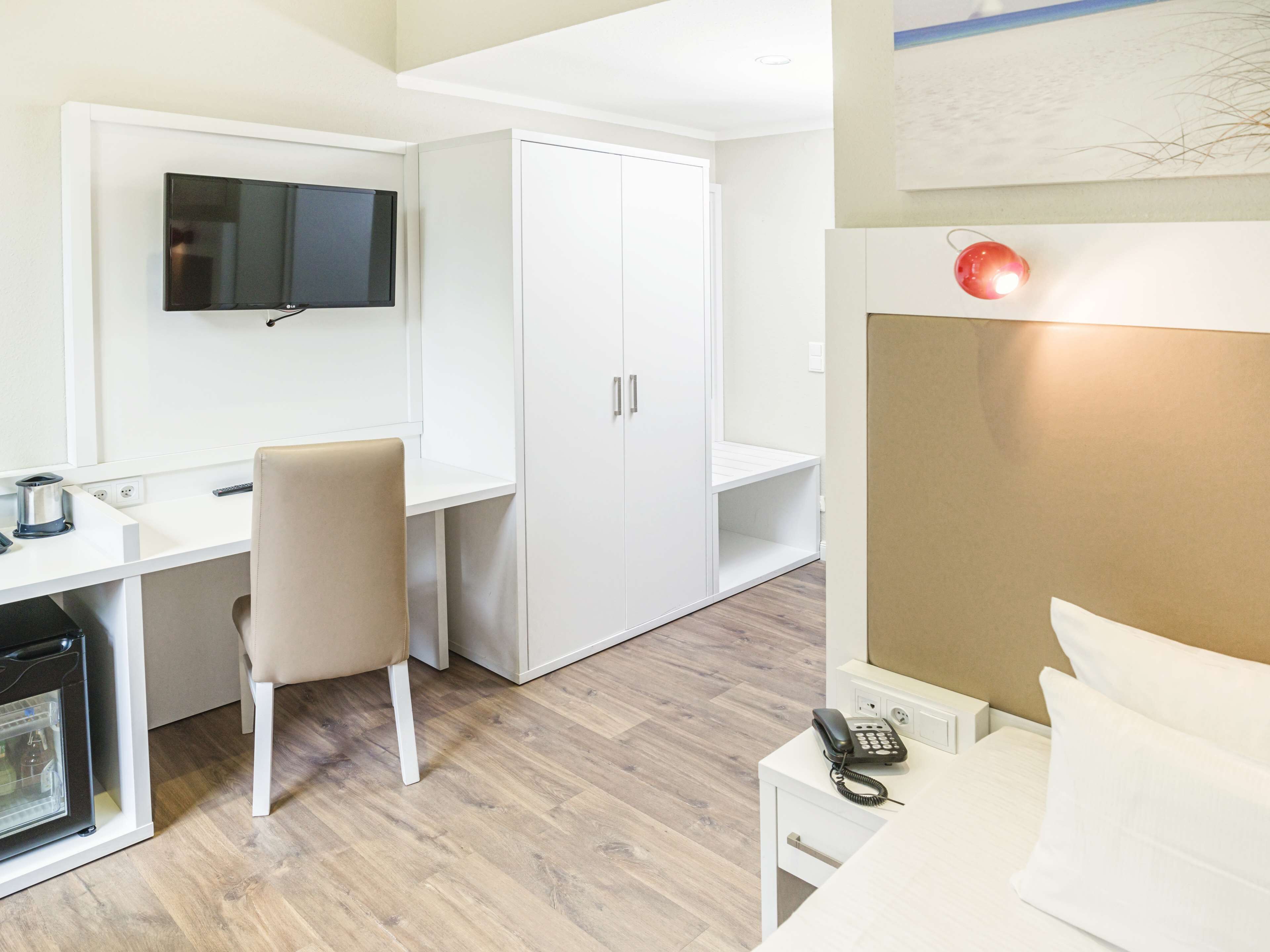 Photo - Hotel Domicil Hamburg by Golden Tulip