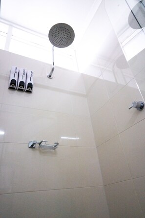 Douche de la salle de bain
