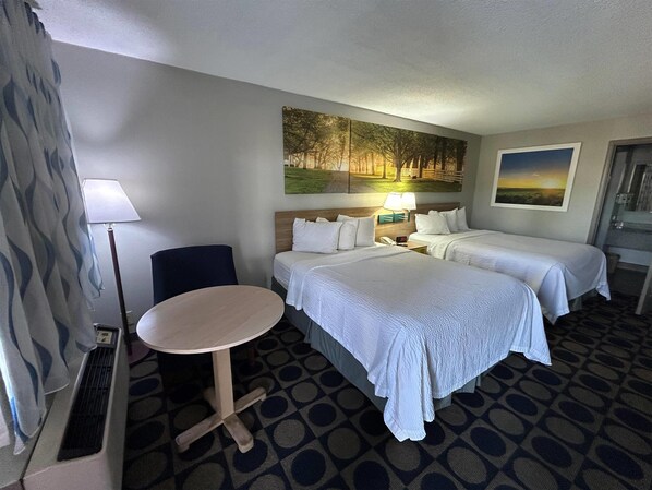 Room, 2 Queen Beds, Accessible, Non Smoking