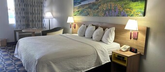 Days Inn by Wyndham Byron