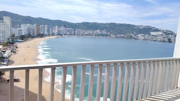 Quarto standard, vista para a praia | Terraço/pátio