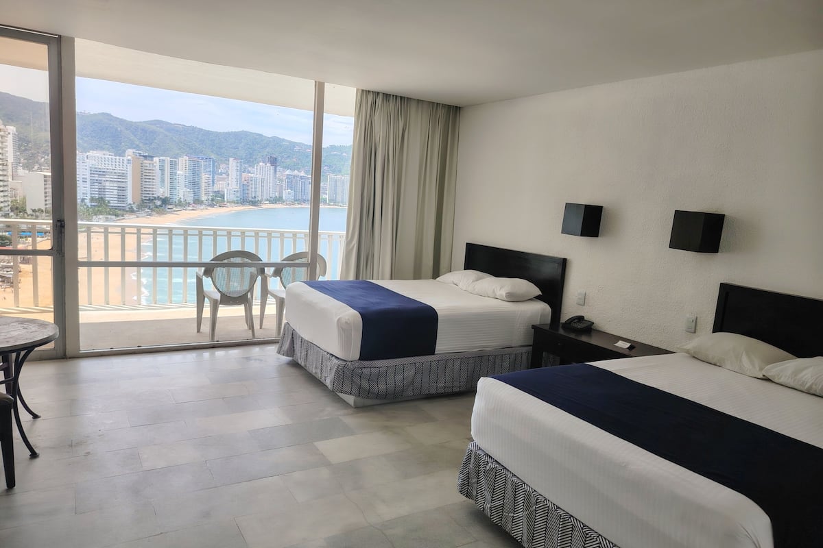 1 habitación, decoración personalizada y muebles diferentes