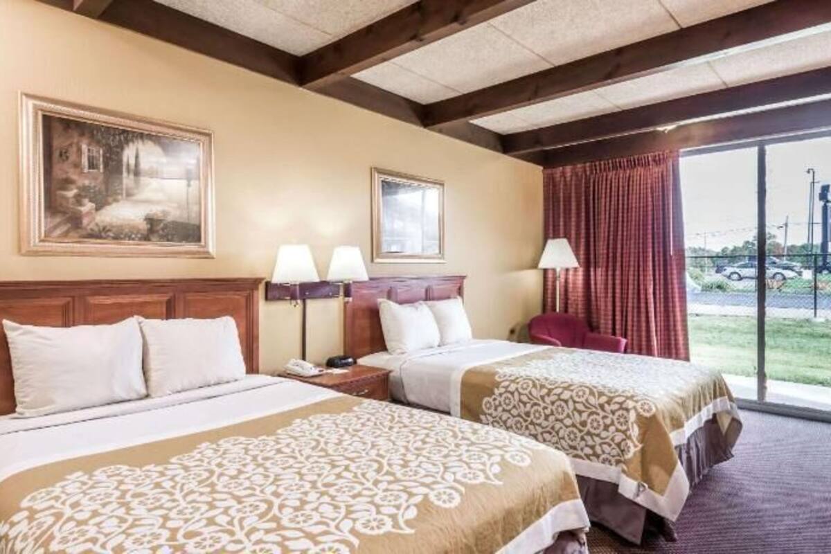 Desk, blackout drapes, free WiFi, bed sheets