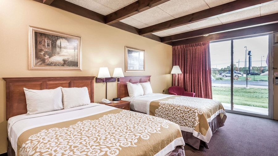 Days Inn by Wyndham Niles