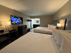 Habitación, 2 camas Queen size, para no fumadores | Ropa de cama de alta calidad y decoración personalizada 