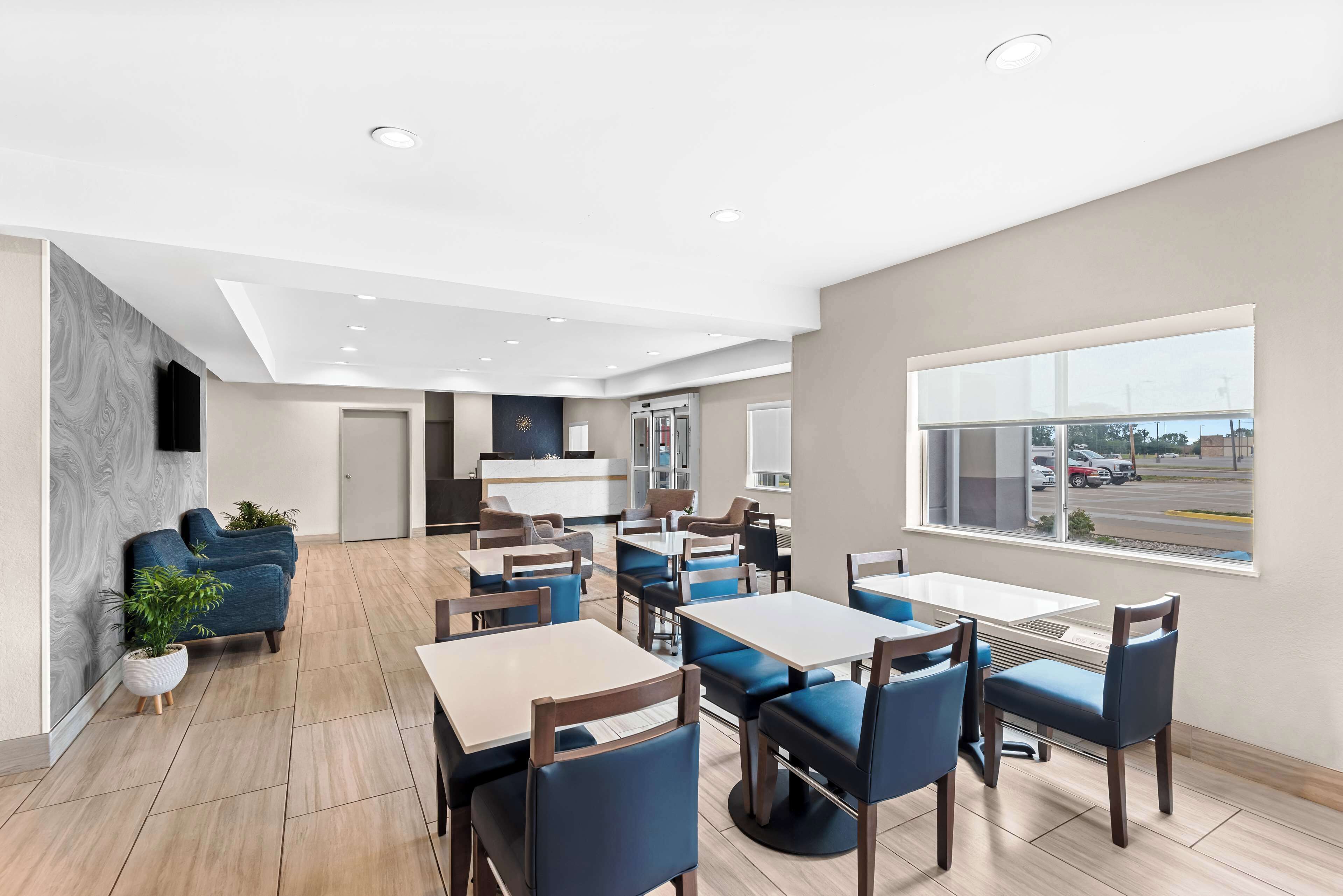 Sudah termasuk sarapan lengkap setiap hari