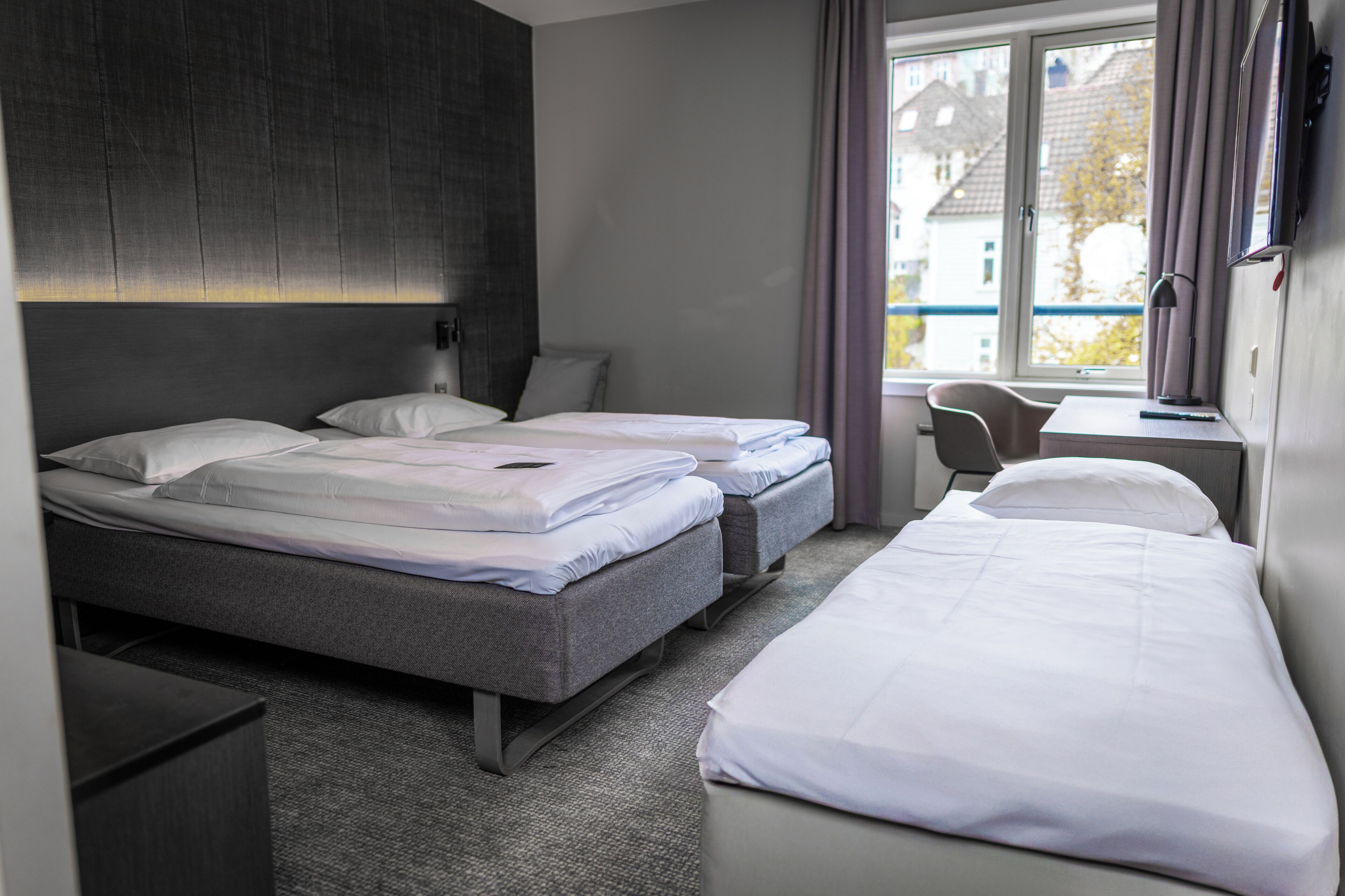 スタンダード ルーム ダブルベッド 1 台 禁煙 | 遮光カーテン、防音設備、ベビーベッド、可動式ベッド