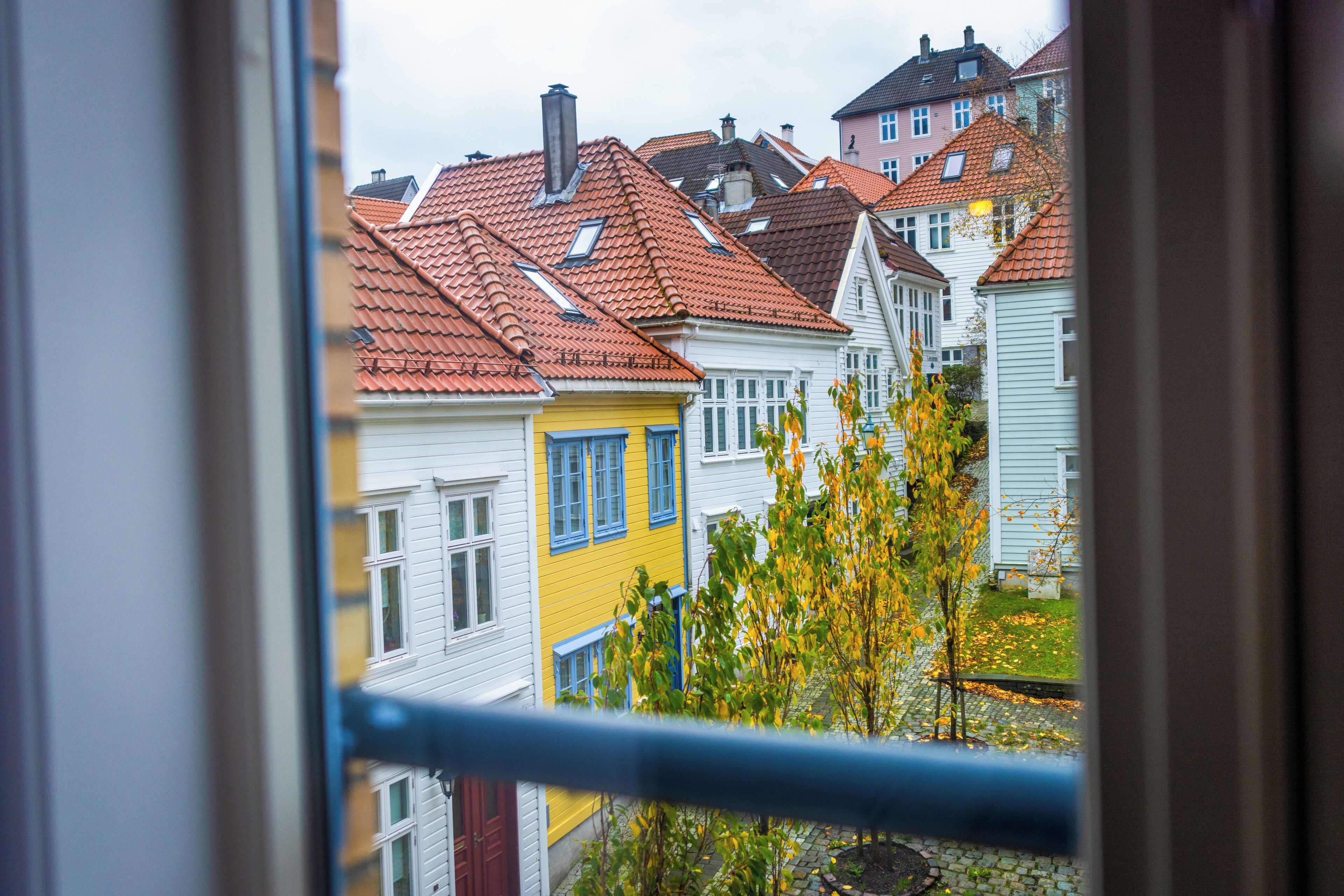 遮光カーテン、防音設備、ベビーベッド、可動式ベッド