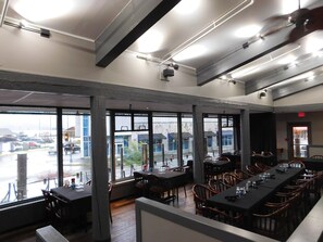 Lunch, dinner served; American cuisine, sea views