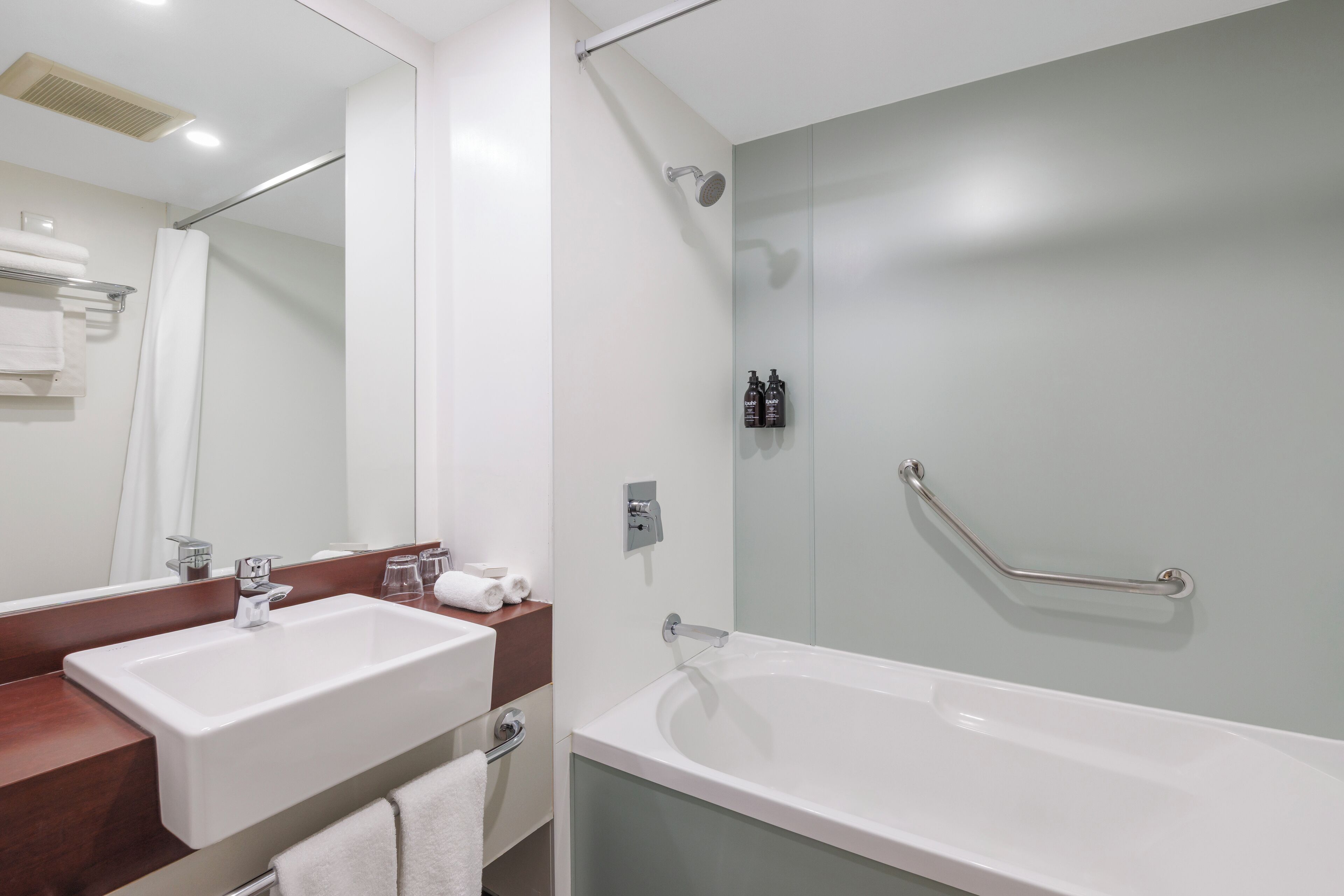 Photo - Copthorne Hotel and Apartments Queenstown Lakeview