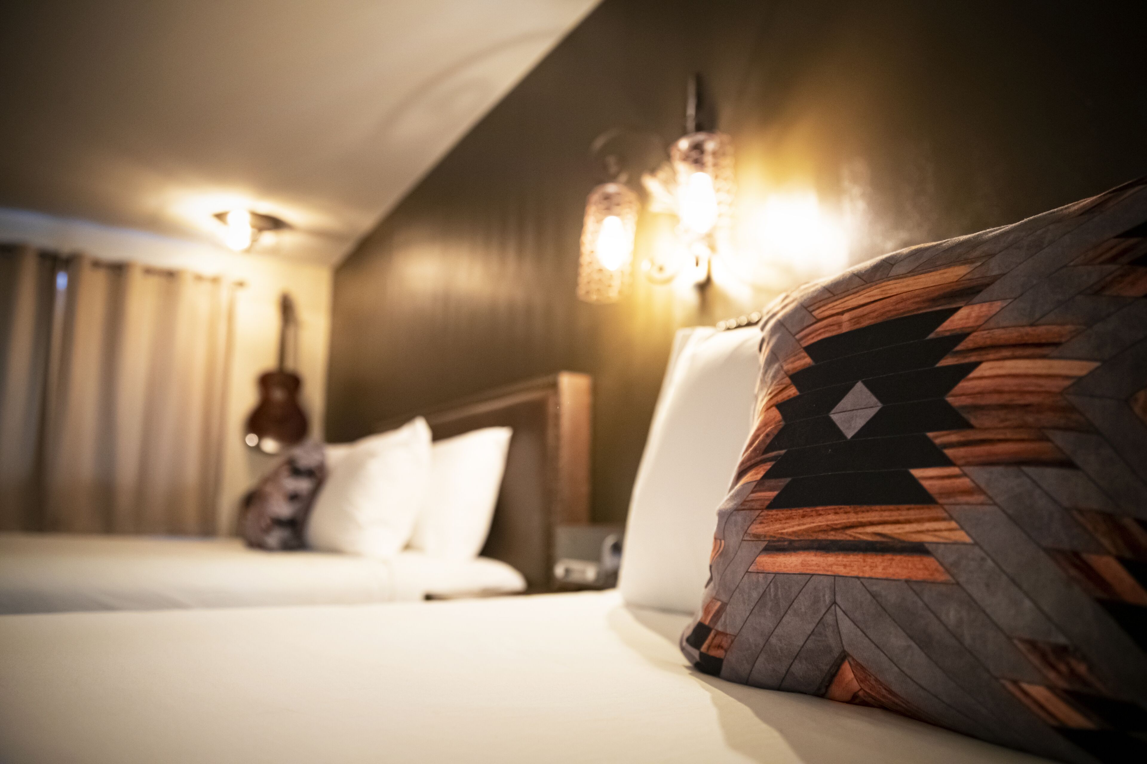 Campfire Double Pet Friendly | Minibar, desk, blackout drapes, travel crib